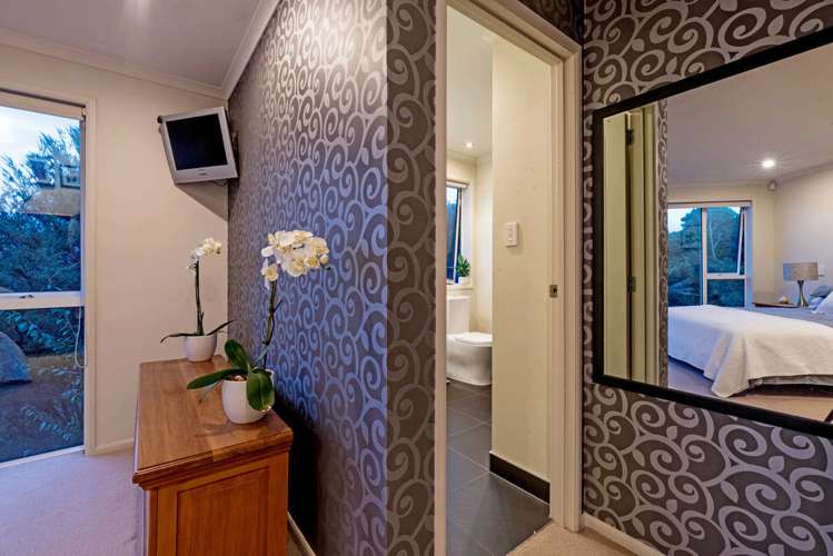 115 Elmore Road Paremoremo_14