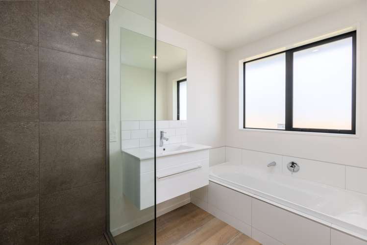 4 Shier Place Amberley_13