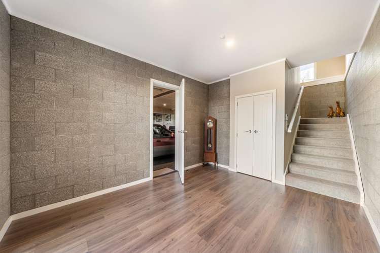 51 Endeavour Drive Whitby_5