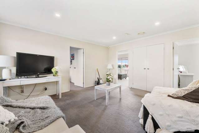 8c Dapple Place Flat Bush_1