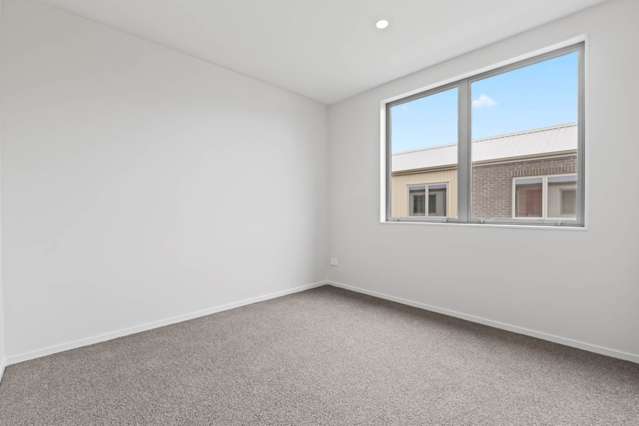 27 Te Ara Wai Mangere East_4