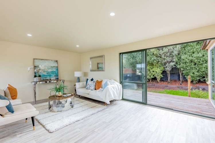 235 Alec Craig Way Gulf Harbour_9