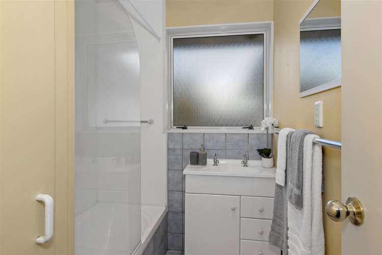 147 Lincoln Road Addington_8