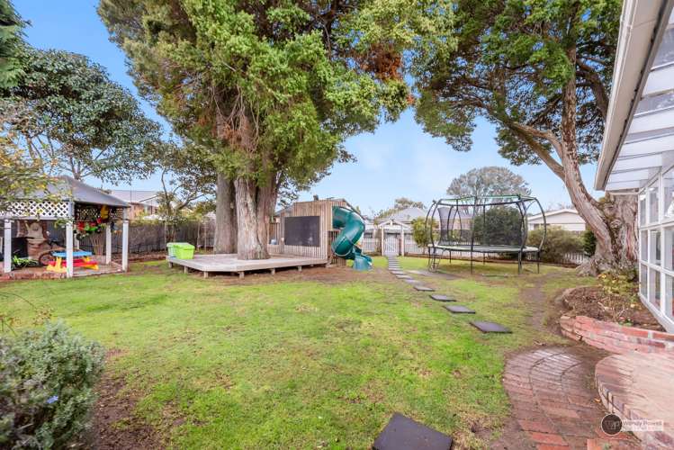 1057 Fergusson Drive Clouston Park Upper Hutt City Houses for