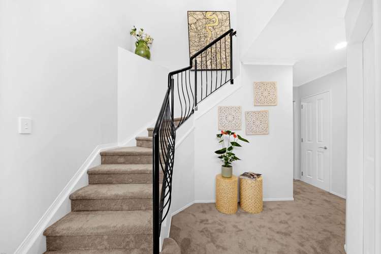 36 Lothian Brae Wattle Downs_30