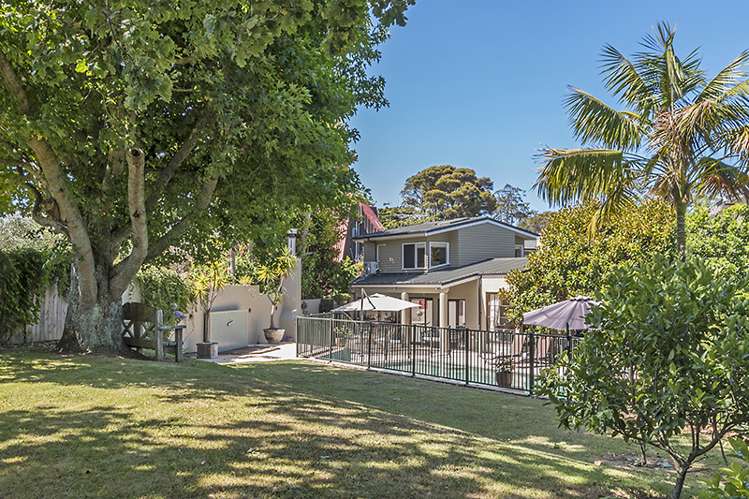 59 Marine Parade Mellons Bay_15