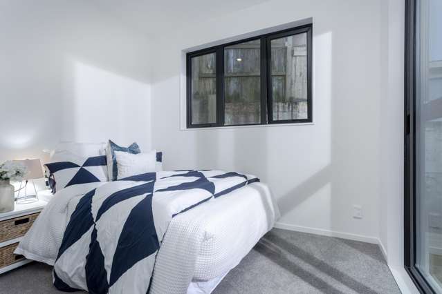81C Ayton Drive Totara Vale_4