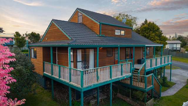 4 Bed West Harbour Family Goals! Owner Has Bought!