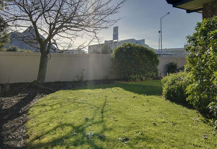 117 Gladstone Road Richmond_13