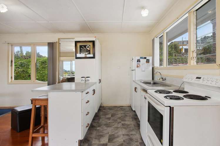 71 Swann Beach Road Stanmore Bay_14