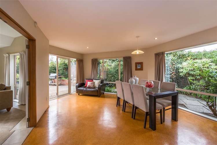 2/32a Bryndwr Road Fendalton_4