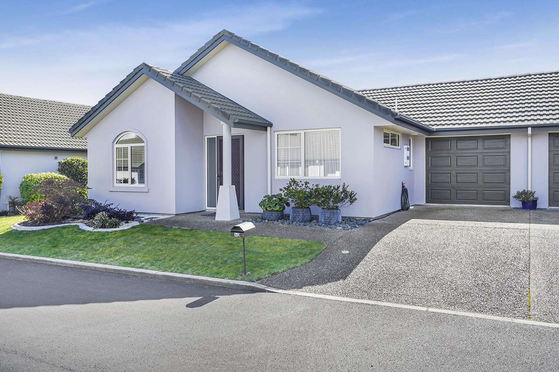 60/16 Rototuna Road Flagstaff_0