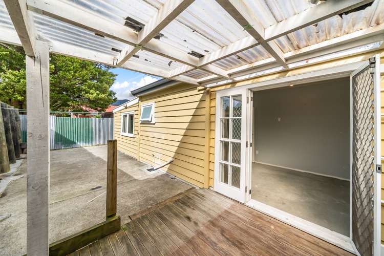 19 Moores Valley Road Wainuiomata_15