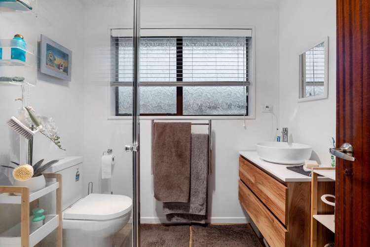 18 Greenock Street Redwood_14