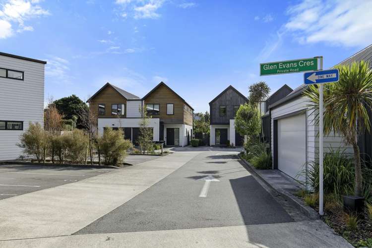 5 Glen Evans Crescent 1270_15