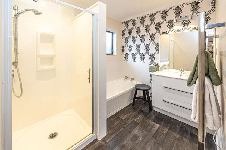 1 Loader Place Tawhero_22