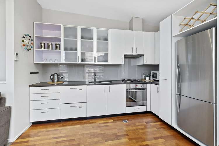 H202/326 Evans Bay Parade Hataitai_6