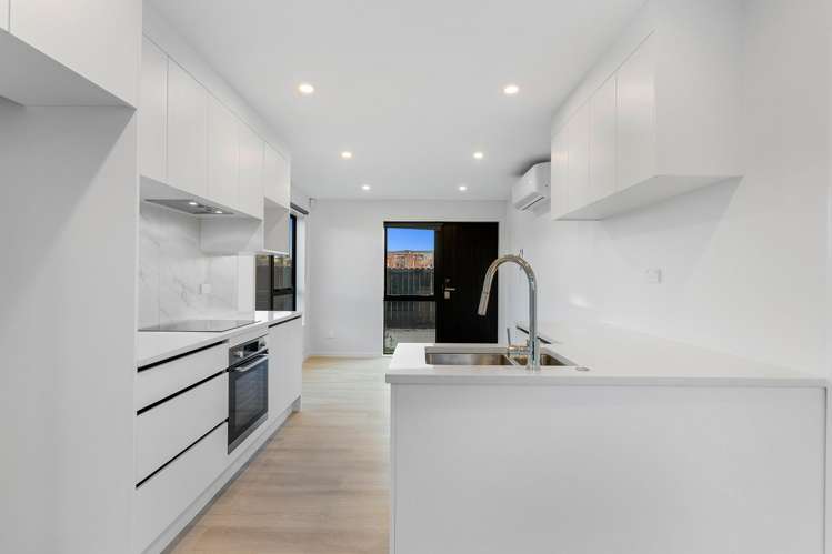 27E Von Sturmer Street Mangere East_9