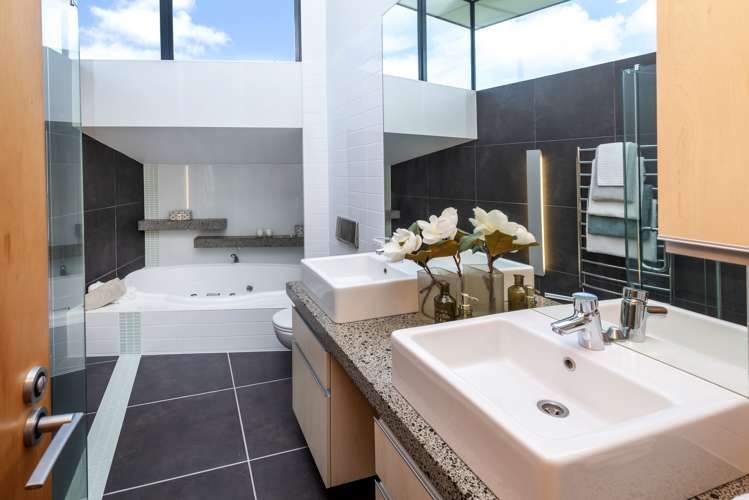 58 Porterfield Road Whitford_15