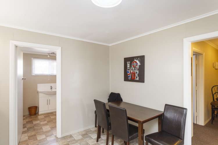 69 Monmouth Street Feilding_14