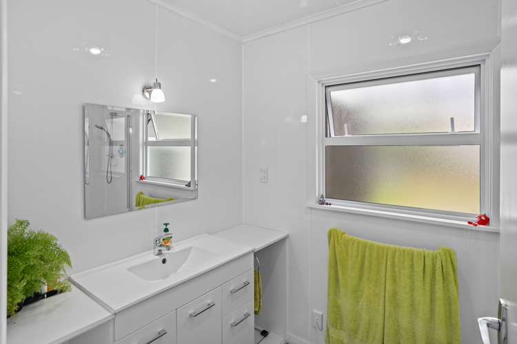 33 Kipling Crescent Stoke_14