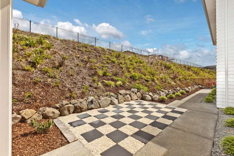 93 Colonial Drive Silverdale_23