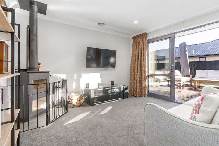 52 Grayshott Avenue Casebrook_8