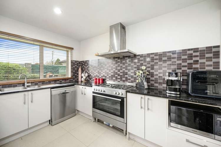 10 Kipling Crescent Owhata_10