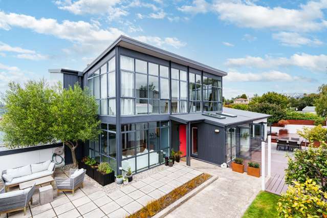 Timeless architecture in Maori Hill