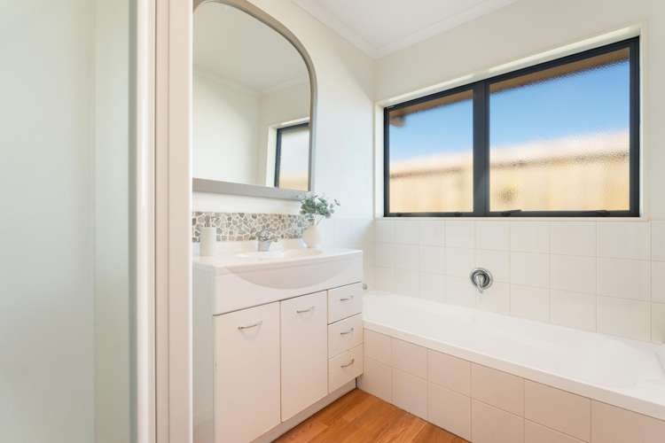 7 Maggie Place Ohauiti_10