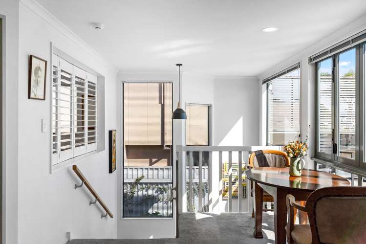 2 North Terrace Westshore_19