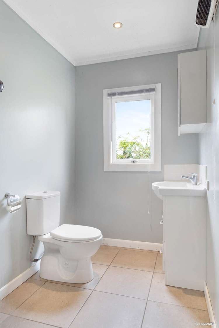 8 Nigel Road Browns Bay_15