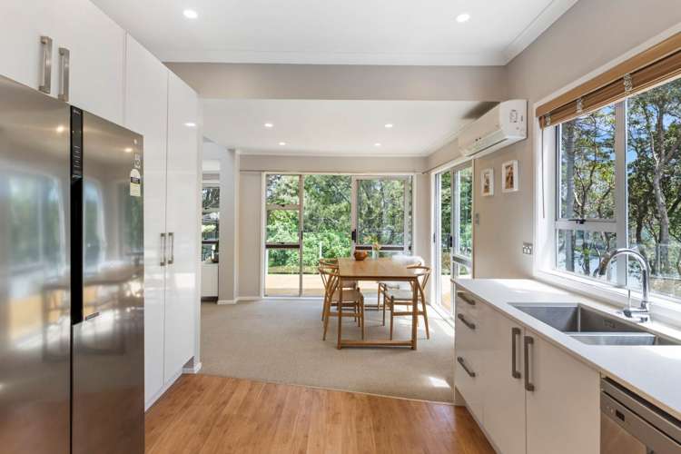 21 Arapito Road Titirangi_12