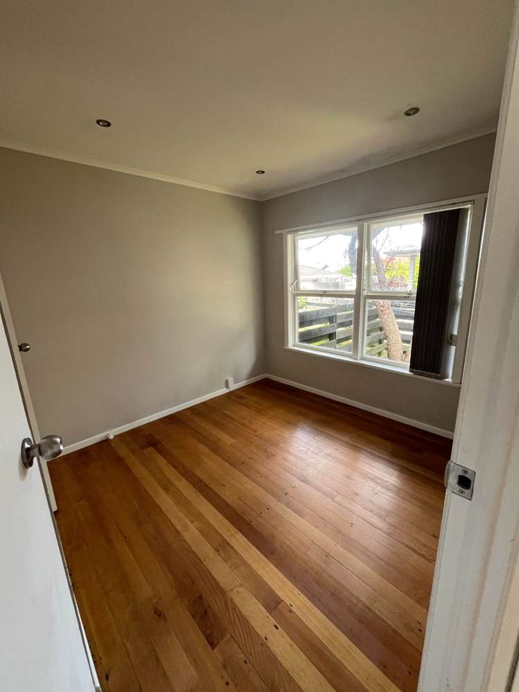 1/34 Lake Pupuke Drive Takapuna_4