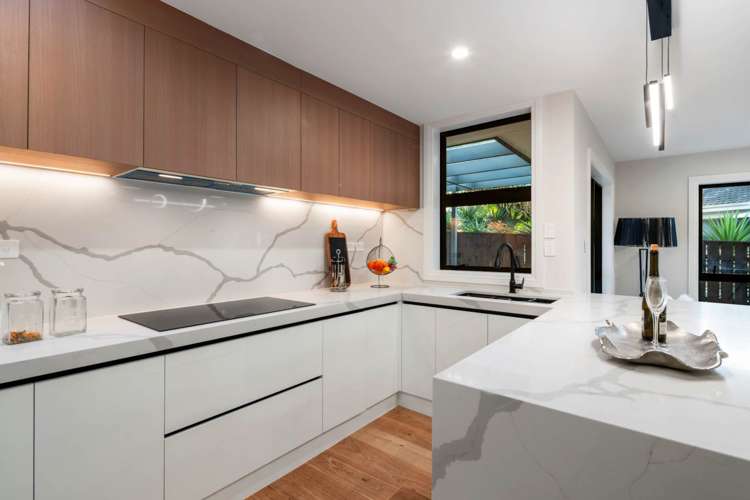 10 Paulange Place Pakuranga Heights_11