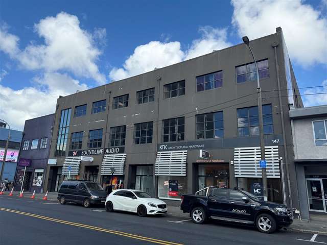 Showroom - Edge of the CBD