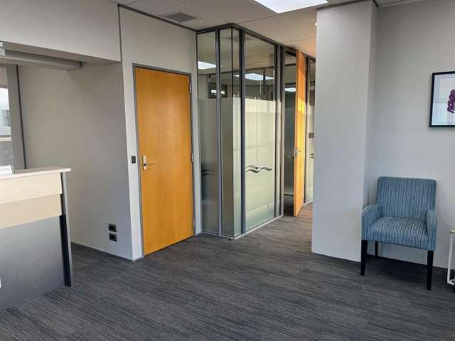 301-303 Queen Street East Hastings Central_4