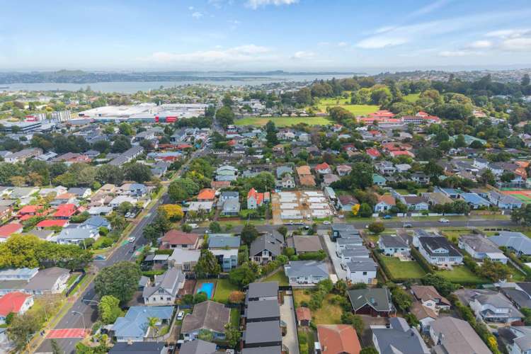 2 Hollywood Avenue Epsom_23