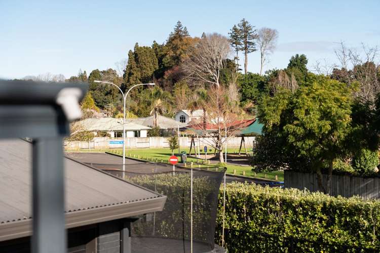 93 Carlton Street Bellevue_16