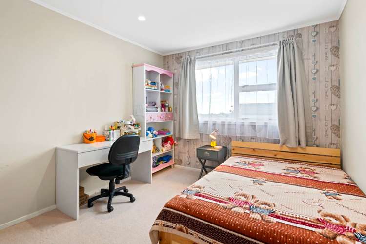 40 Target Road Totara Vale_12