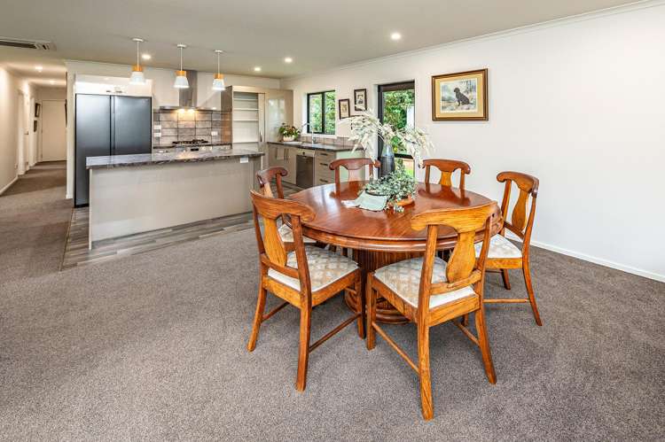 3 Photinia Place_5