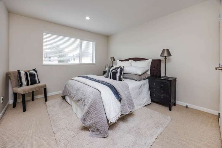 5 Castlederg Drive Flat Bush_12