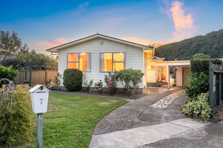 7 Moehau Grove Trentham_22