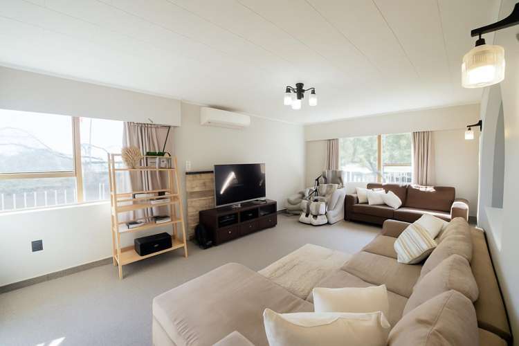 243 Flaxmere Avenue_0