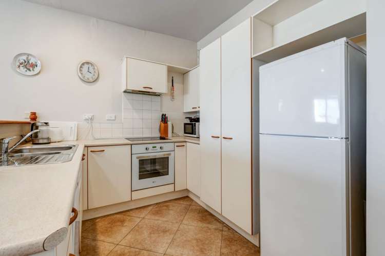 55 Palmgreen Court Stanmore Bay_13