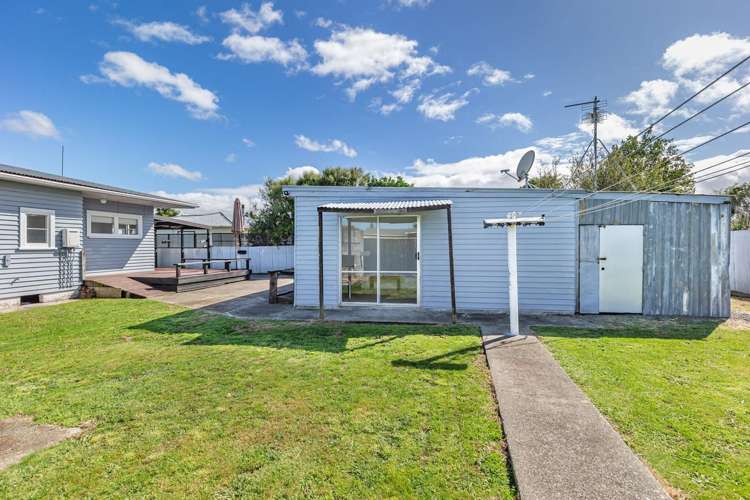 58 Parker Avenue Levin_18