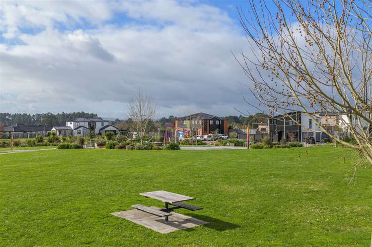 16 Inuwai Street Glenview_22