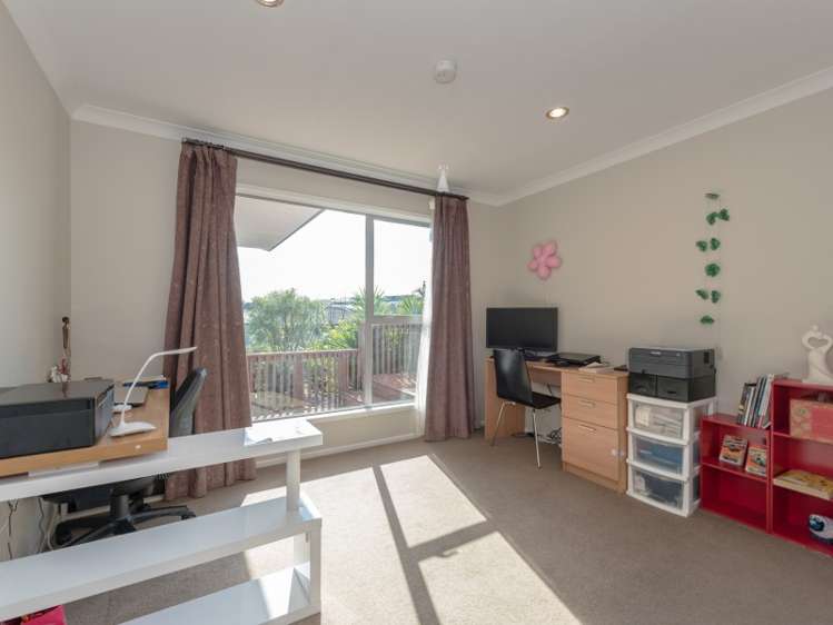 4 Heathfield Avenue Huntington_13