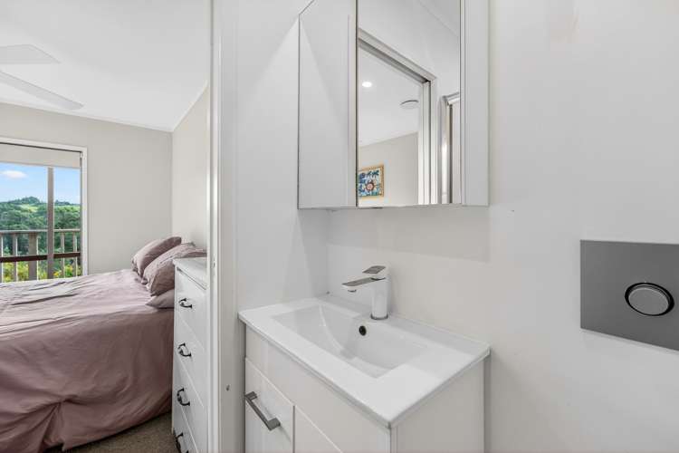 11 Hillside Crescent, Matheson Bay Leigh_17