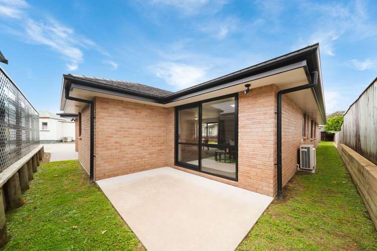 16A Albert Street Hamilton East_11